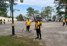 Ciptakan Wisata Nyaman,Polisi Gelar Bakti Bersih di Situ Bagendit