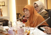 Rupiah Melemah, Netty Soroti Rapuhnya Ketahanan Bahan Baku Obat Nasional