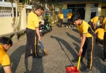 Polres Tasikmalaya Gelar Bakti Religi di Masjid Agung Mangunreja