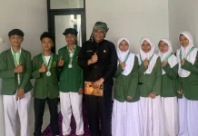 Kagum Buku Karya Siswa SMP, Diky Candra: Mengingatkan Saya Akan Sosok Ayah