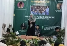 Al-Furqon Gelar Pelatihan Public Speaking