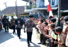 Program Orang Tua Asuh Jadi Harapan Baru Tekan Putus Sekolah di Garut