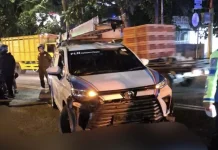 Tabrakan Motor dan Mobil di KHP Mustopa Bandung, Seorang Pelajar Meninggal Dunia