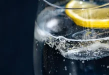 Rutin Minum Air Lemon Setiap Hari, Benarkah Bisa Bikin Tubuh Lebih Sehat?