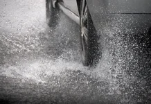 Waspada Aquaplaning, Bahaya Tersembunyi Bisa Membuat Mobil Kehilangan Kendali