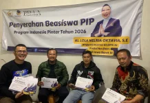 Permudah Akses Pendidikan ,Anggota DPR RI Lola Oktavia  Tebar Beasiswa PIP