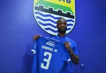 Gabriel Mutombo Siap Berjuang bersama Persib dengan Nomor 3