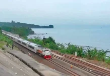 Konektifitas Eknonomi Nasonal, Mobilitas Kereta Terhubung ke Pelabuhan