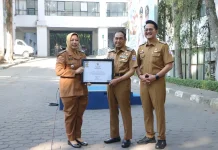 Bukti Komitmen, Kecamatan Cimahi Selatan Raih Predikat A Reformasi Birokrasi
