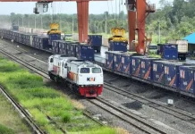 Ratusan Ton Barang Terkirim oleh Kereta Api Logistik