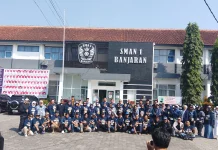 IKA SMAN 1 Banjaran Tebar Benih Ikan Non-invasif