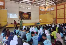 Sinergi TNI Dengan  Dunia Pendidikan Dikuatkan lewat MPLS di SMAN 1 Pamanukan