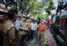 Pemkot Bandung Segel Lokasi Penebangan 12 Pohon tanpa Izin di Cijerah