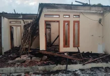 Diduga Korsleting Listrik Tiga Unit Rumah Kontrakan Hangus Terbakar