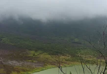 Pesona Kawah Gunung Galunggung Masih Memikat