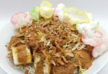 Ketoprak Makanan Legenda Khas Betawi