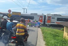 Sayangi Nyawa! Berhentilah di Lintasan Kereta Api Sebidang