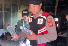 Polisi Intensifkan Razia, Puluhan Botol Miras Diamankan
