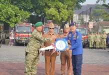 Kekurangan Armada TNI Bantu Disdamkar Satu Unit Mobil Tangki
