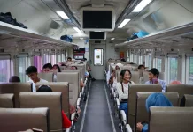 Tembus 2,5 Juta Penumpang, Peminat KAI Bandara Meningkat