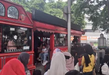 HUT ke-81 RI Tarif Bandros Rp8, Antusiasme Warga Membeludak