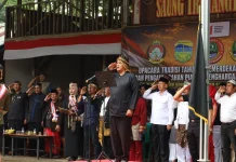 Budayawan Gelar Upacara HUT RI, Diky Candra Didaulat Jadi Pembina Upacara