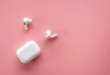 Apple Diduga Bocorkan AirPods dengan Kamera