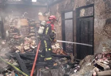 Diduga Korsleting Listrik, Gudang Kosmetik di Melong Cimahi Terbakar
