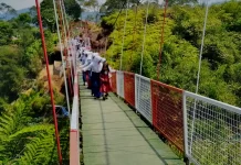 Pussenif AD Bangun Jembatan, Perlancar Aktivitas Warga di Dua Kampung Rancabali