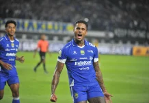 Ramon Tanque Tak Khawatir Persib Main di Si Jalak Harupat