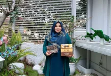 Hijab Efaz Padukan Fashion, Teknologi, dan Literasi