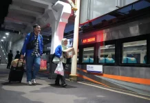 Liburan Maulid Nabi, Puluhan Ribu Orang Gunakan Kereta