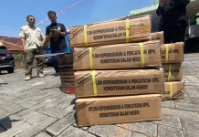 Pemkab Garut Musnahkan Belasan Ribu Keping KTP Elektronik