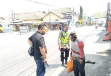 Resahkan Warga Polisi Amankan Diduga ODGJ