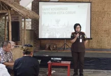 Anak-anak Cireundeu Hadapi Tantangan Pendidikan, Bullying dan Akses SMP Disorot