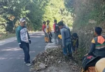 DPUTR Bersihkan Drainase Jalan Kabupaten, Antisipasi Genangan saat Musim Hujan