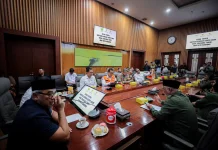 Pemkot Bandung Serahkan Bantuan 2 Miliar untuk Korban Gempa NTT