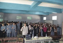 Dari Pesantren untuk Dunia, LK Edu Kreasi Akademi Gelar Pelatihan Public Speaking