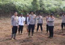 Kapolda Jabar Tinjau Kebun Bawang Putih Ciater