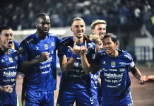 Persib Bangkit, Taklukkan PSM Makassar 3-1 di GBLA