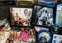 Berburu Barang Antik dan Unik di Pasar Loak Astanaanyar