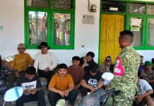 Cegah Kebakaran sejak Dini Babinsa Koramil Binong Ajak Pemuda dan Satgas Desa