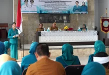 Ega Anjani Lantik Pengurus Baru PKK dan Posyandu, Ujung Tombak Kesehatan Ibu Anak