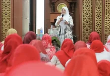 Bukan Melarang Gadget, Ini Cara Keluarga Cimahi Bentengi Anak dari Pengaruh Medsos