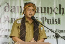 Peluncuran Buku Antologi Puisi di MTsn 3 Kota Tasikmalaya, Diky : Literasi Penting