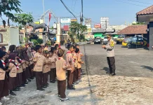 Polisi Sahabat Anak, Polsek Jalancagak Ajak 53 Siswa SD Patroli Bareng