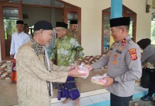 Perkuat Kamtibmas, Polres Tasikmalaya Dampingi Warga lewat Jumat Keliling