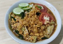 Mie Tektek:Hidangan Mie yang Sangat Populer di Masyarakat