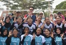 Bulan Bakti Karang Taruna Darmaraja Ditutup Turnamen Voli Putri