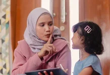 Strategi Pengasuhan Anak di Era Digital, Ini Cara Bijak Mengatur Penggunaan Gadget